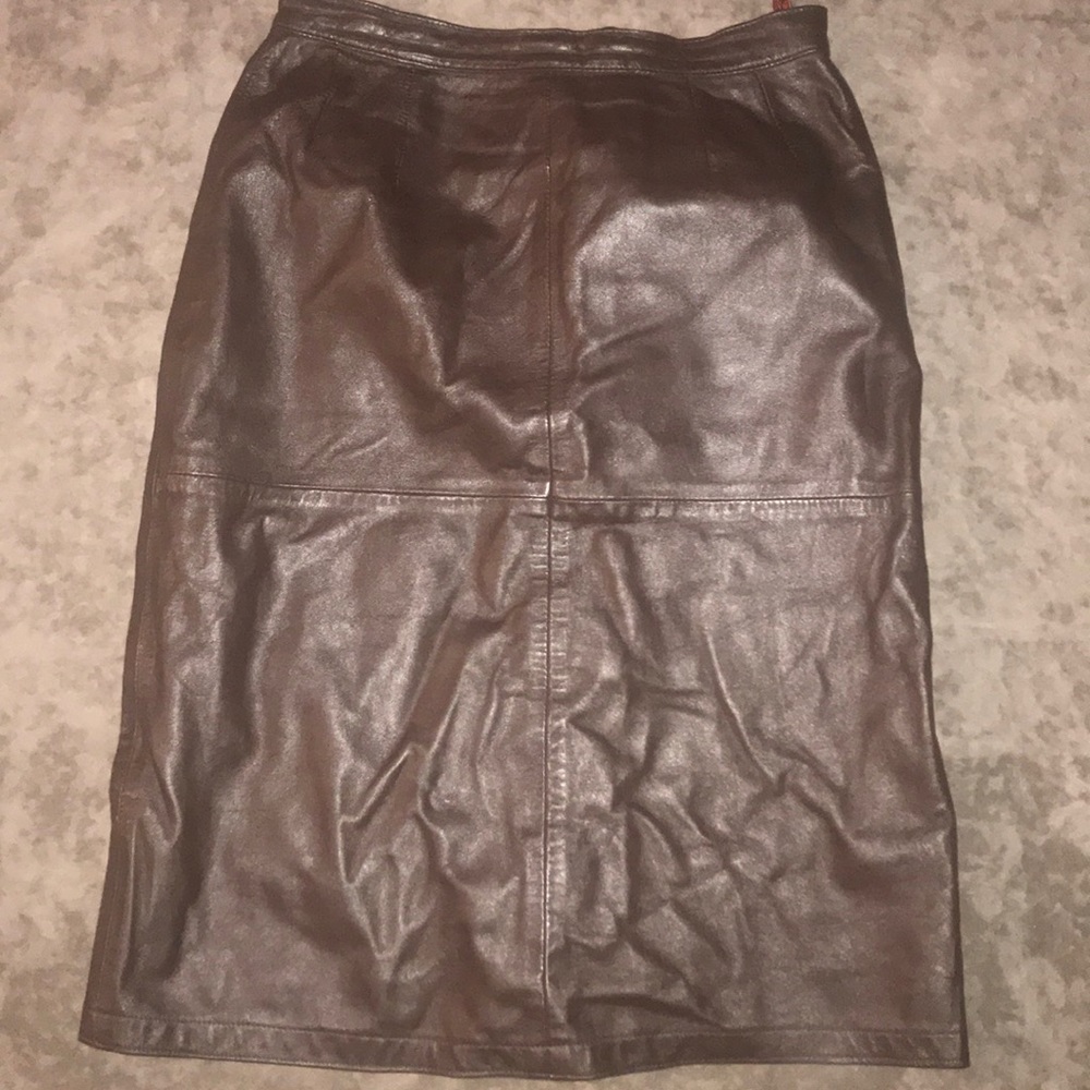 LEATHER SKIRT SIZE 6